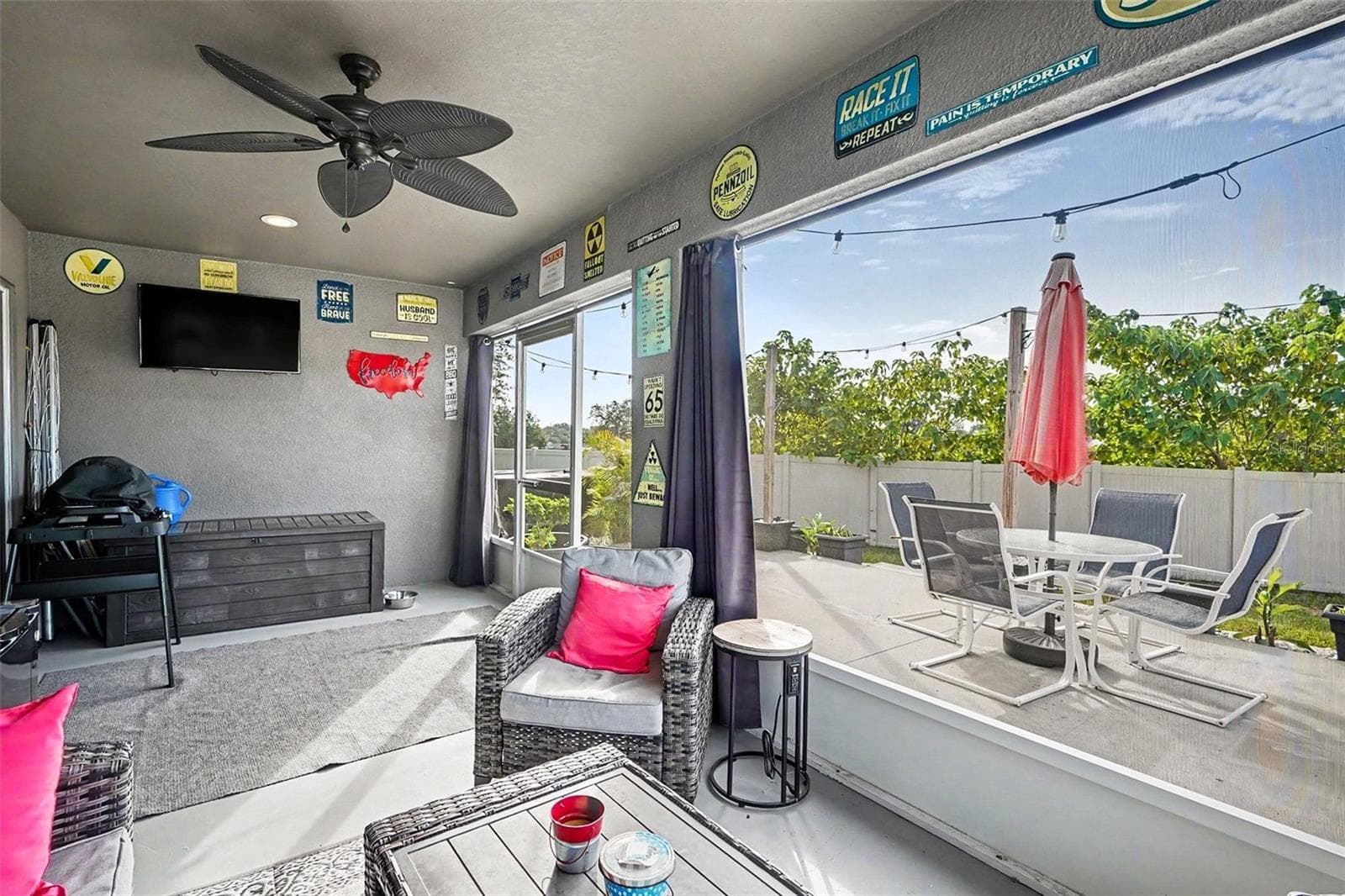 2061 NIGHTHAWK DRIVE — photo 10 of 22