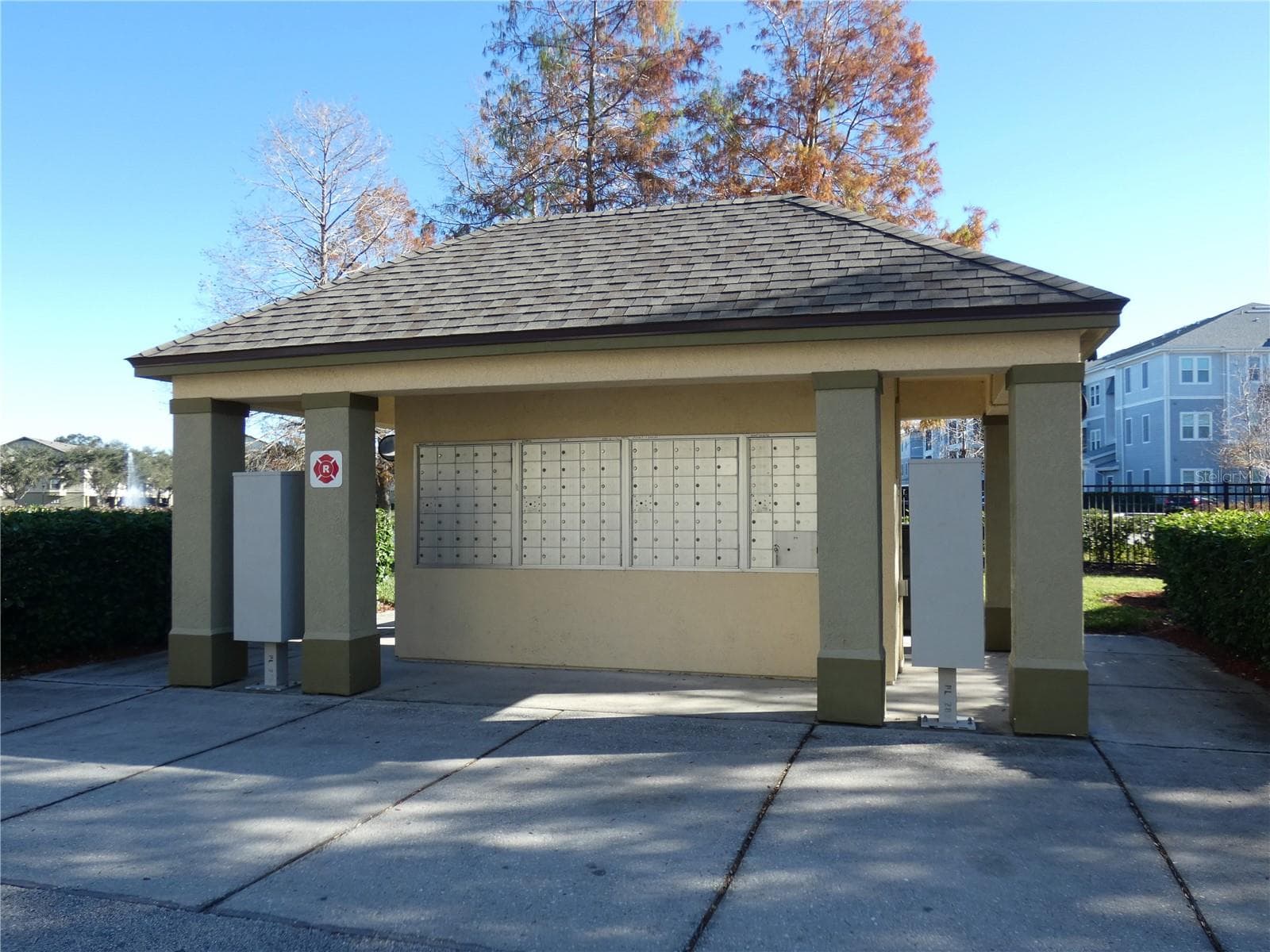 2406 GRAND CENTRAL PARKWAY — photo 25 of 26