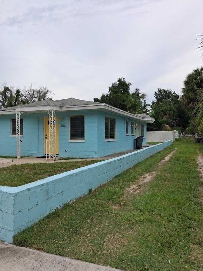 217 BANANA STREET — photo 4 of 33