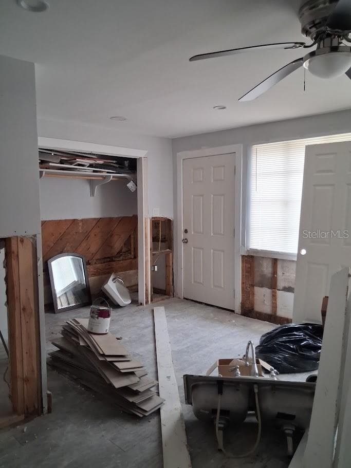 217 BANANA STREET — photo 27 of 33