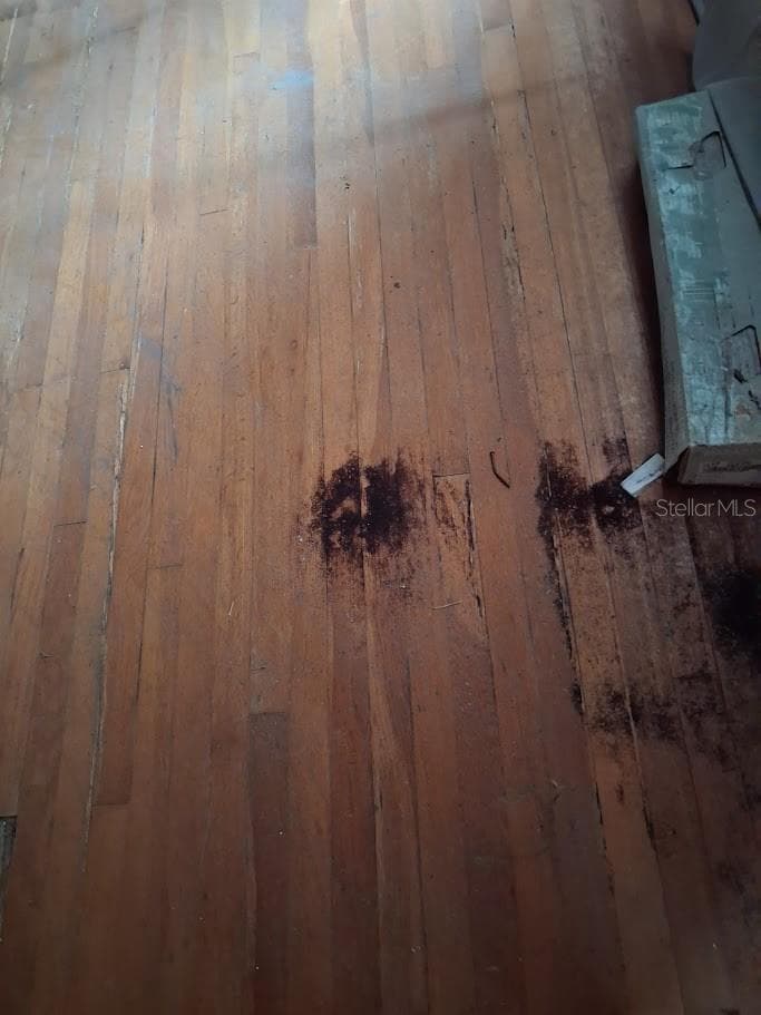 217 BANANA STREET — photo 19 of 33