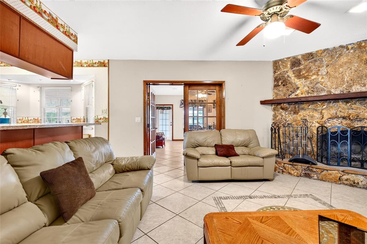 4711 COUNTY ROAD 134 — photo 10 of 53