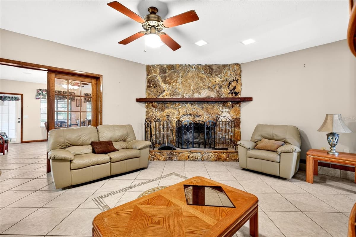 4711 COUNTY ROAD 134 — photo 9 of 53
