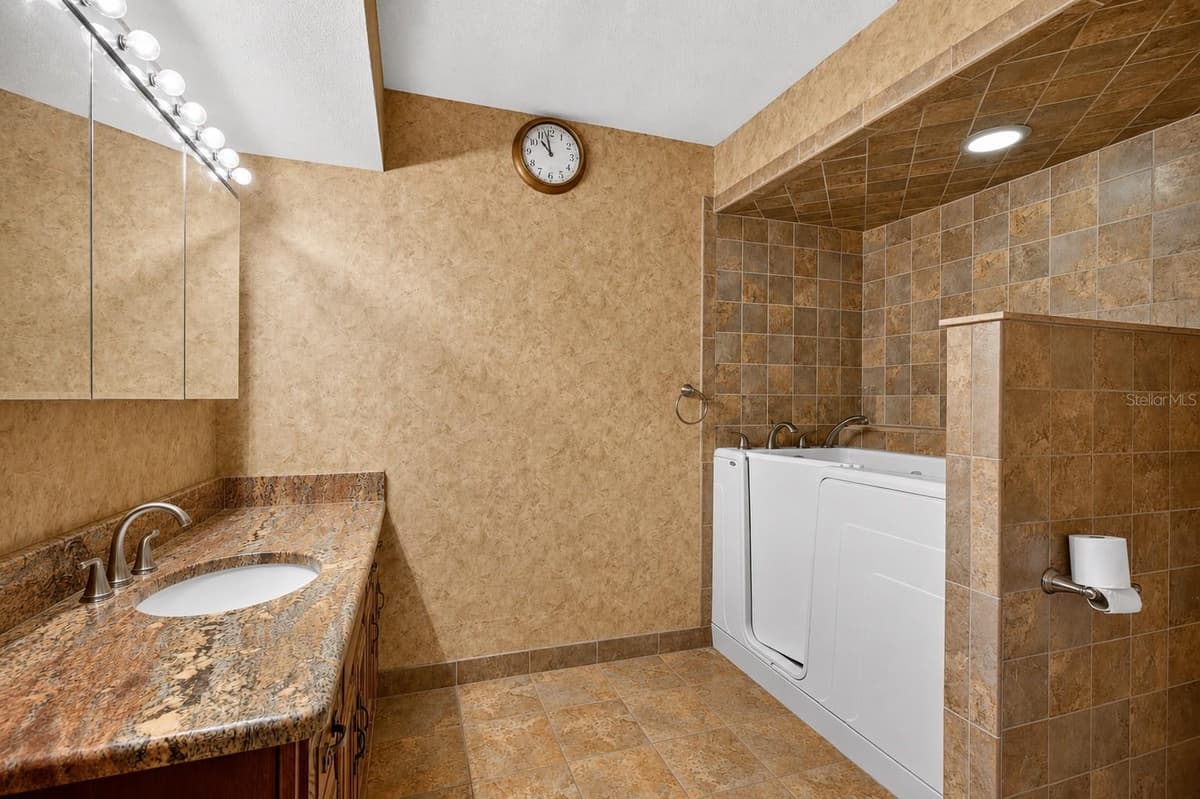 4711 COUNTY ROAD 134 — photo 31 of 53