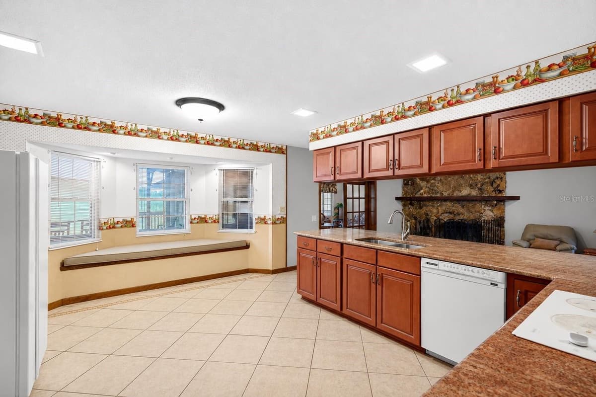 4711 COUNTY ROAD 134 — photo 14 of 53