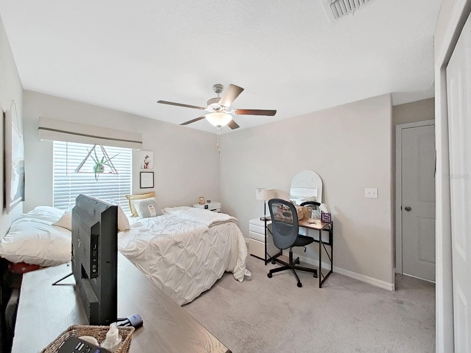 5413 BLUE AZURE DRIVE — photo 16 of 46