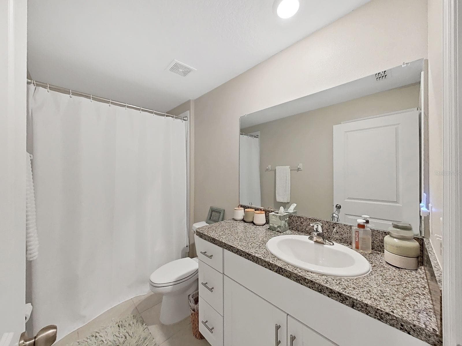 5413 BLUE AZURE DRIVE — photo 12 of 46