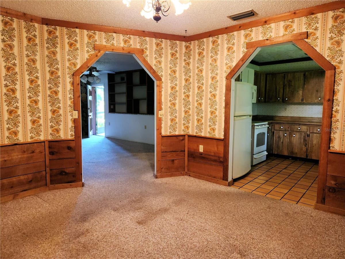11318 BRIGHTWOOD DRIVE — photo 7 of 41