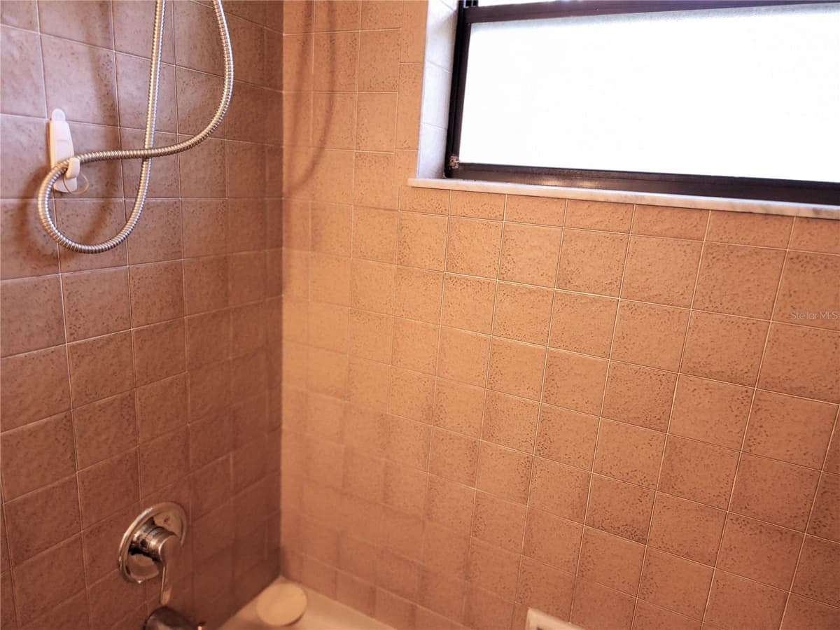 11318 BRIGHTWOOD DRIVE — photo 15 of 41