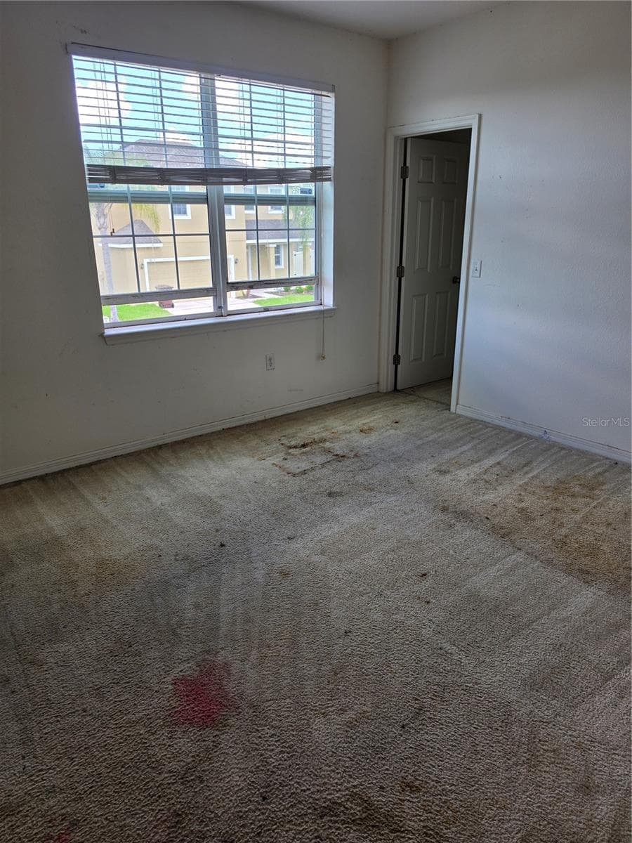 100 HIGHLAND MEADOWS STREET — photo 18 of 19
