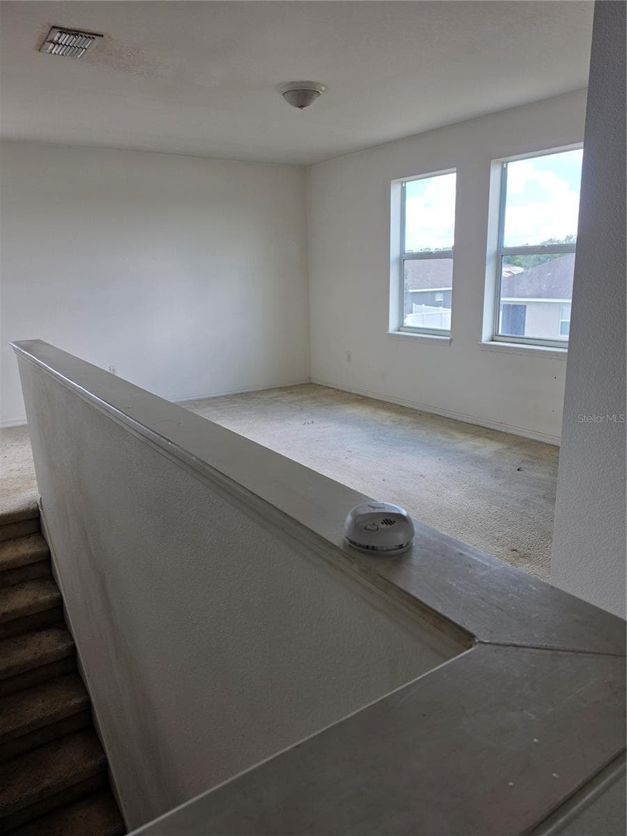 100 HIGHLAND MEADOWS STREET — photo 10 of 19
