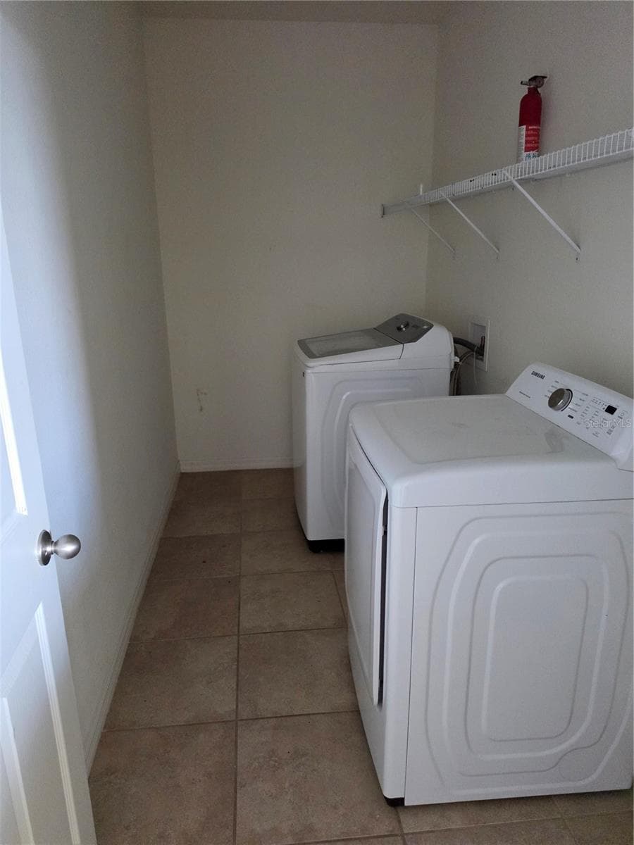 100 HIGHLAND MEADOWS STREET — photo 19 of 19