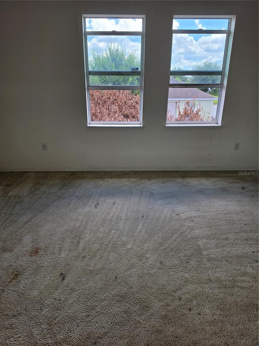 100 HIGHLAND MEADOWS STREET — photo 11 of 19