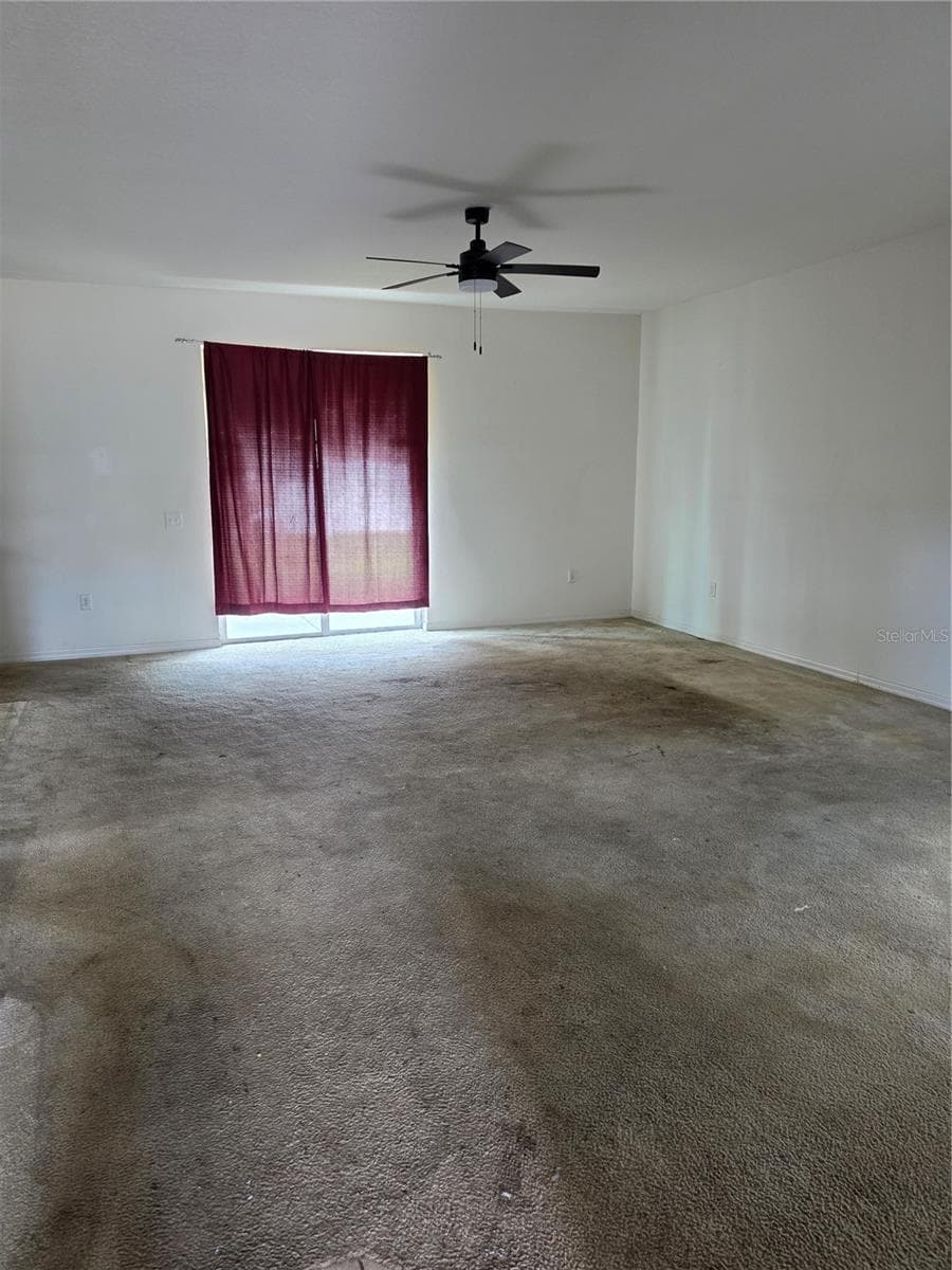 100 HIGHLAND MEADOWS STREET — photo 7 of 19