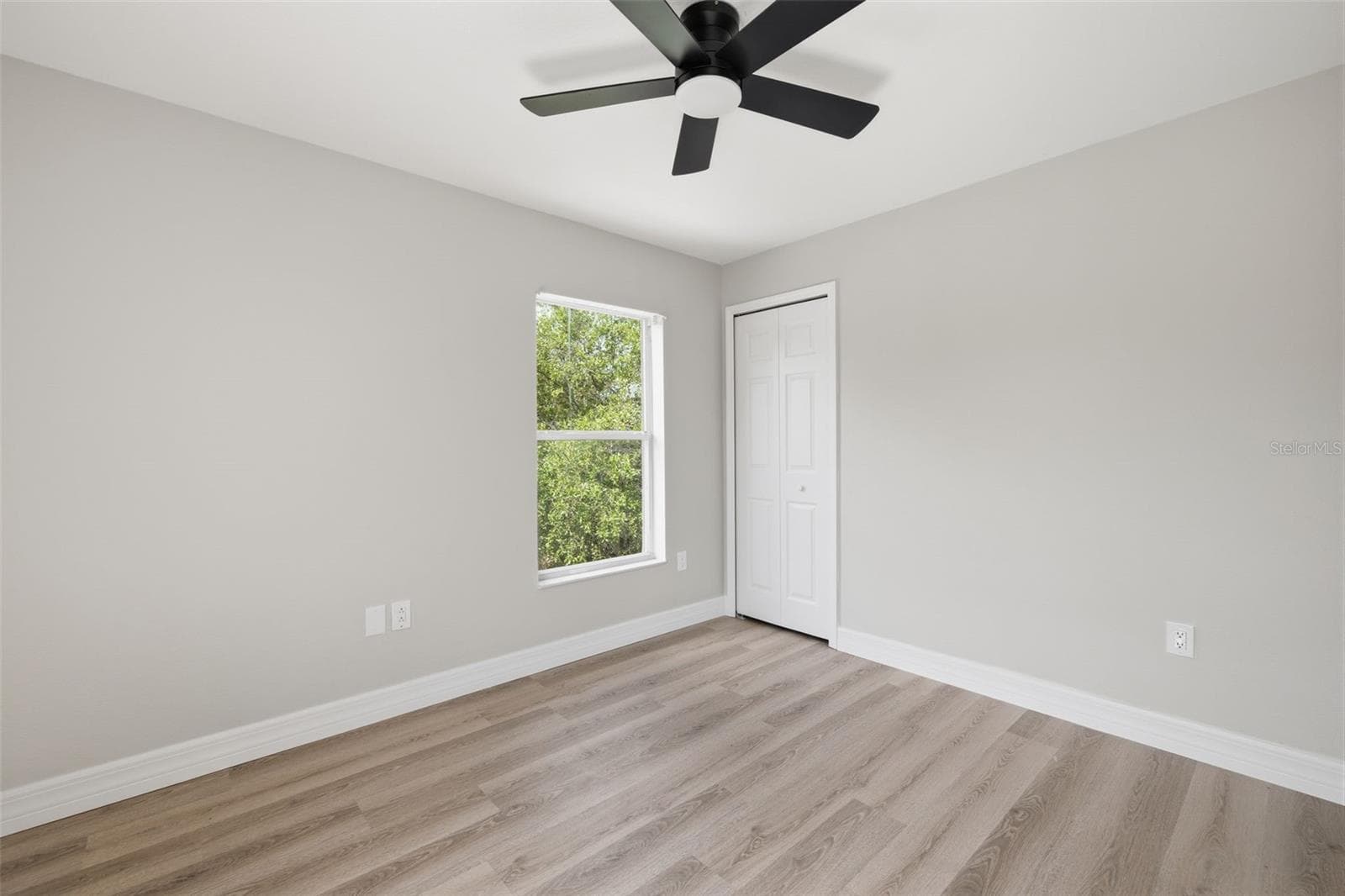 319 HANLON STREET — photo 19 of 21