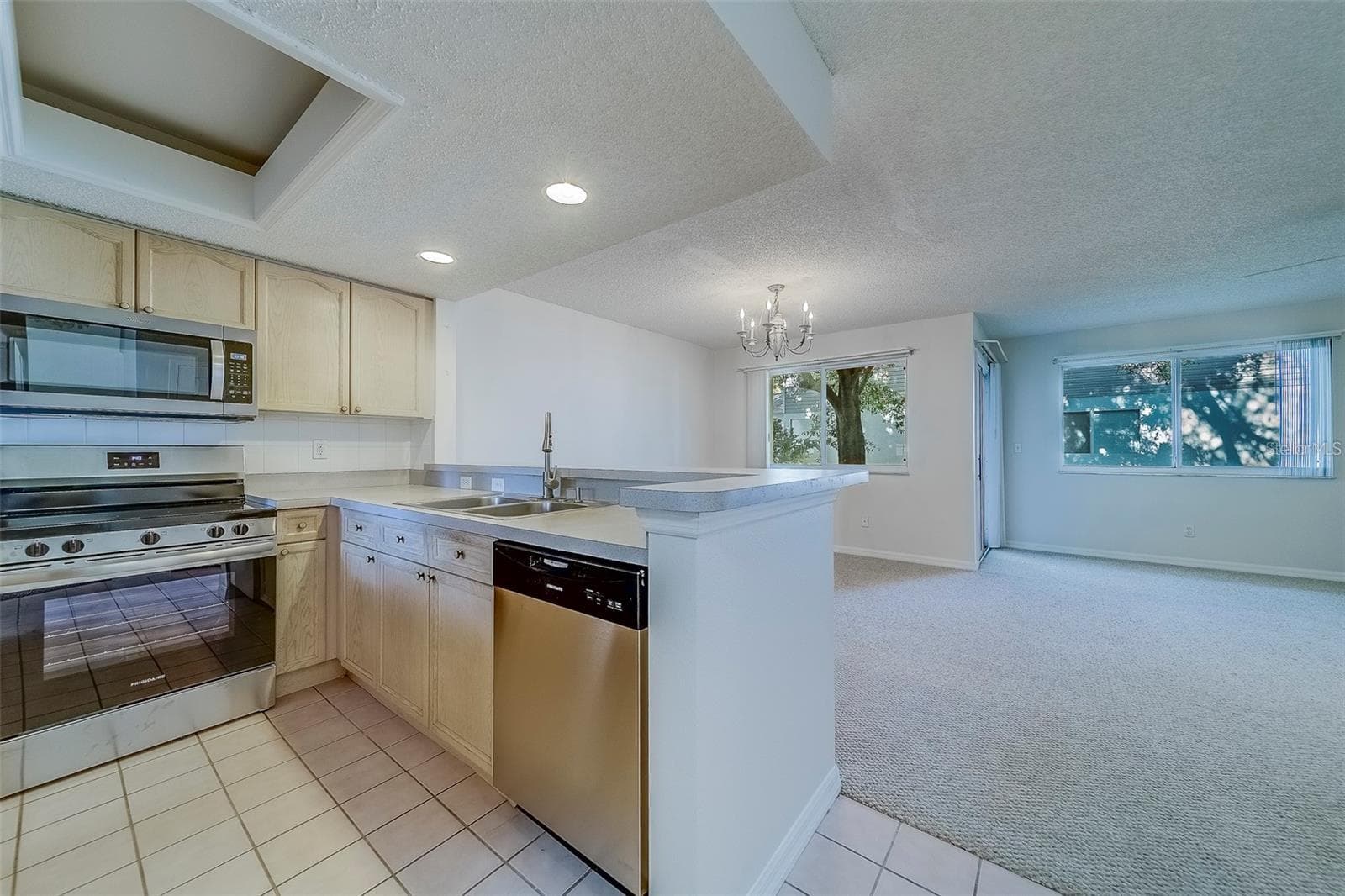 9209 JAKES PATH — photo 13 of 42