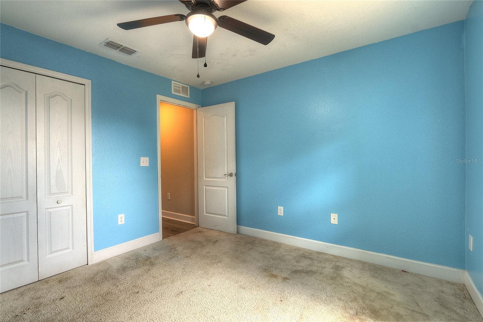 110 PLUM AVENUE — photo 26 of 42