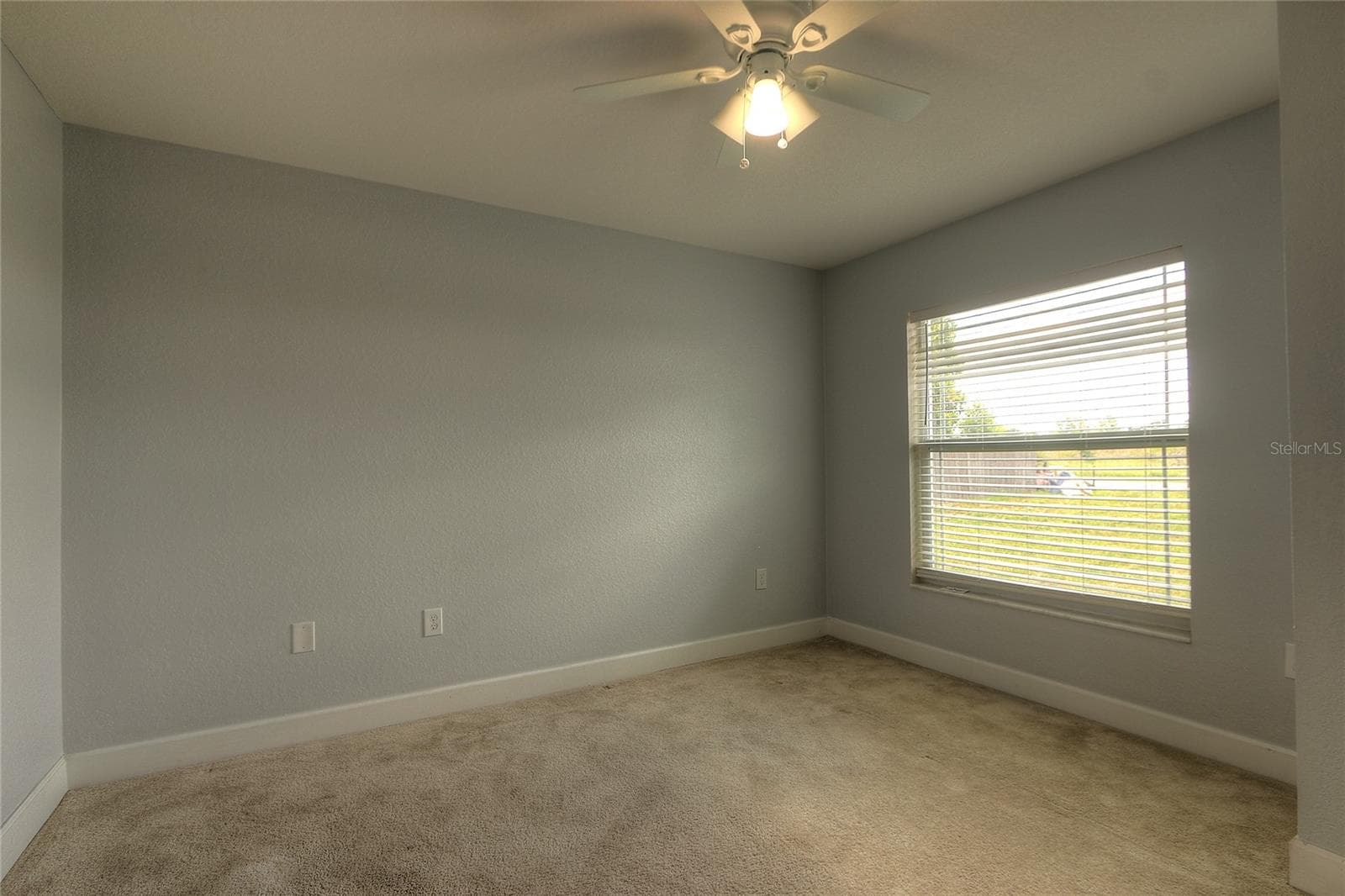 110 PLUM AVENUE — photo 15 of 42