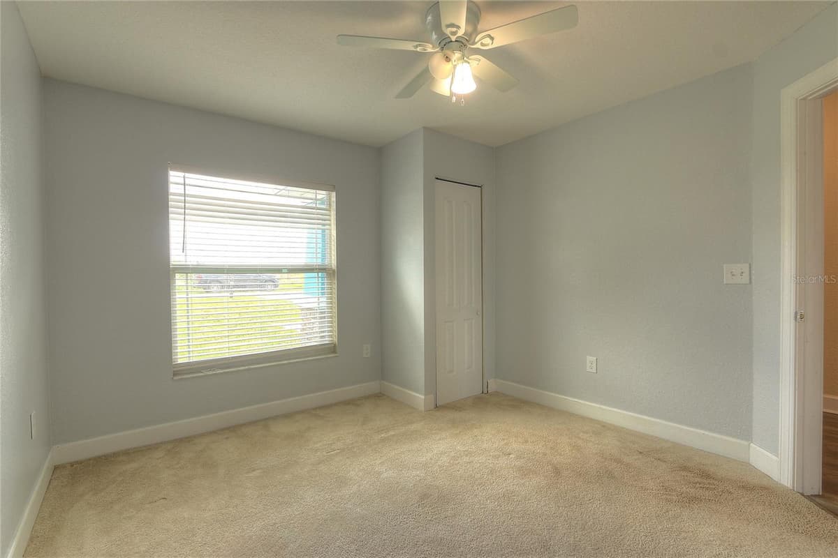 110 PLUM AVENUE — photo 16 of 42