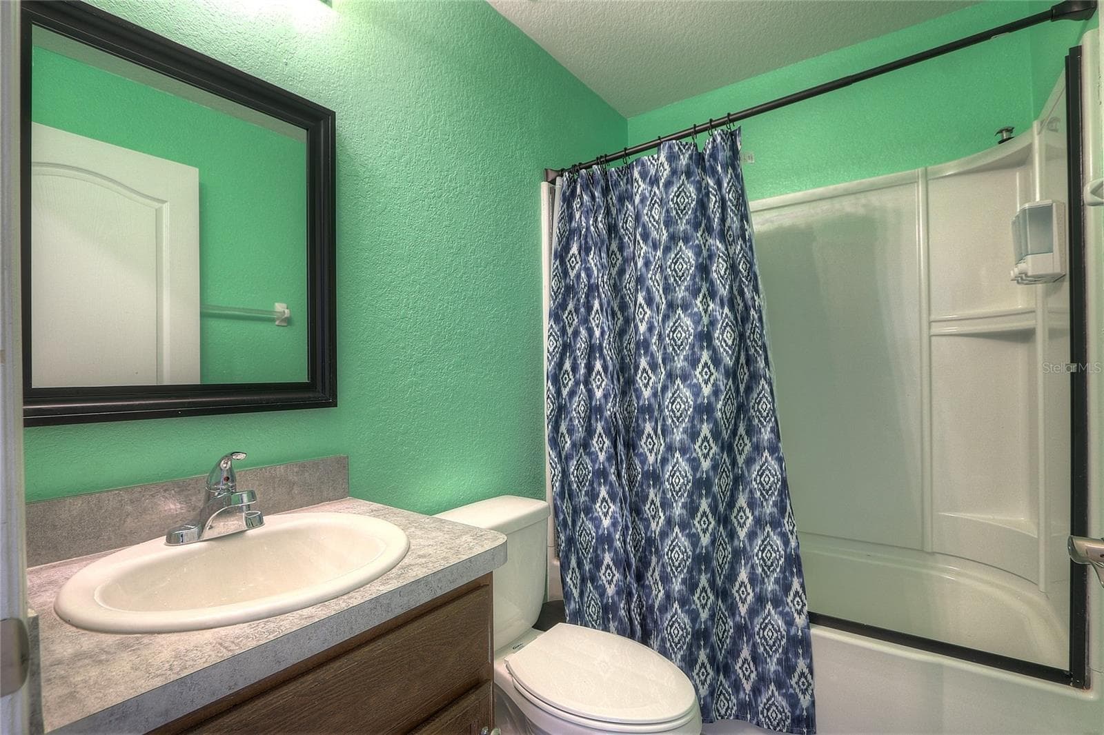 110 PLUM AVENUE — photo 14 of 42