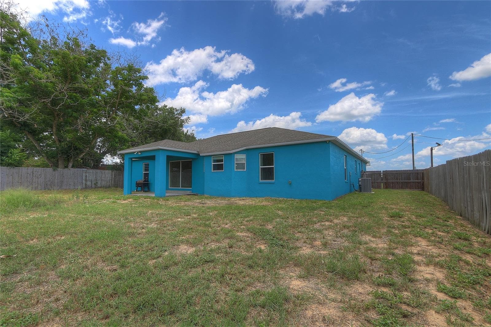110 PLUM AVENUE — photo 31 of 42