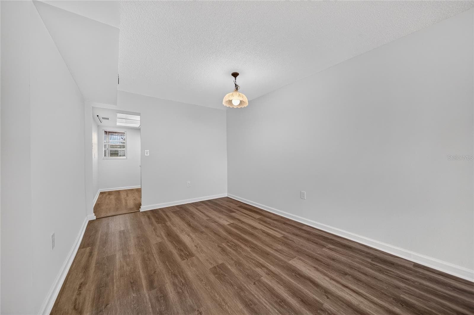 951 79TH AVENUE — photo 11 of 41