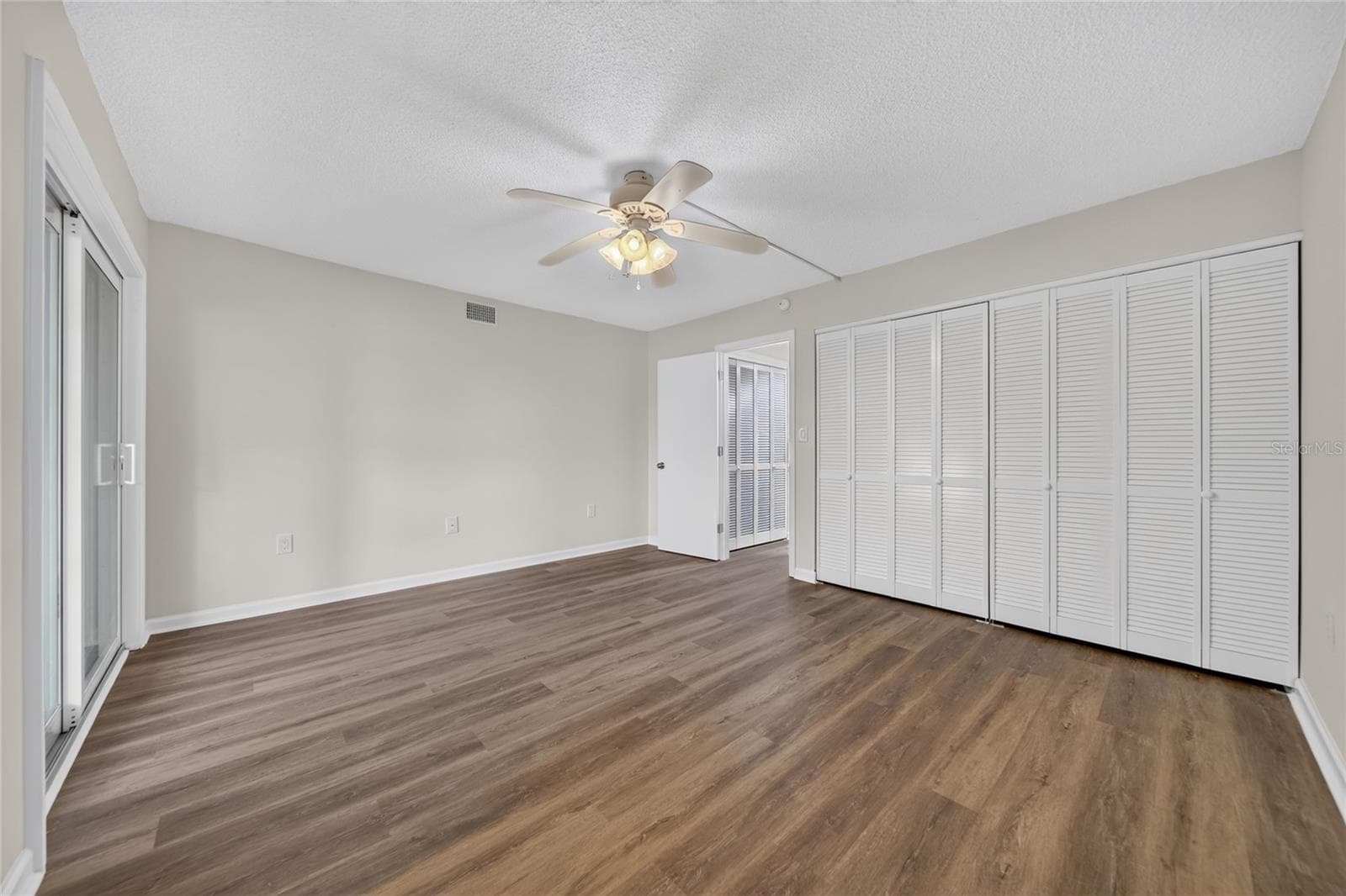 951 79TH AVENUE — photo 31 of 41