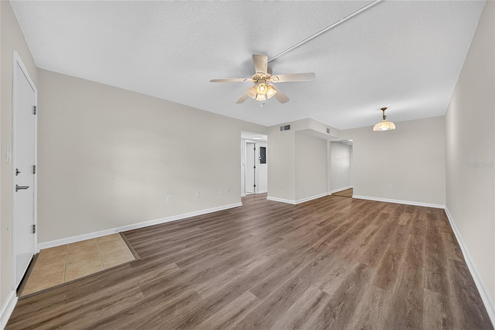 951 79TH AVENUE — photo 7 of 41