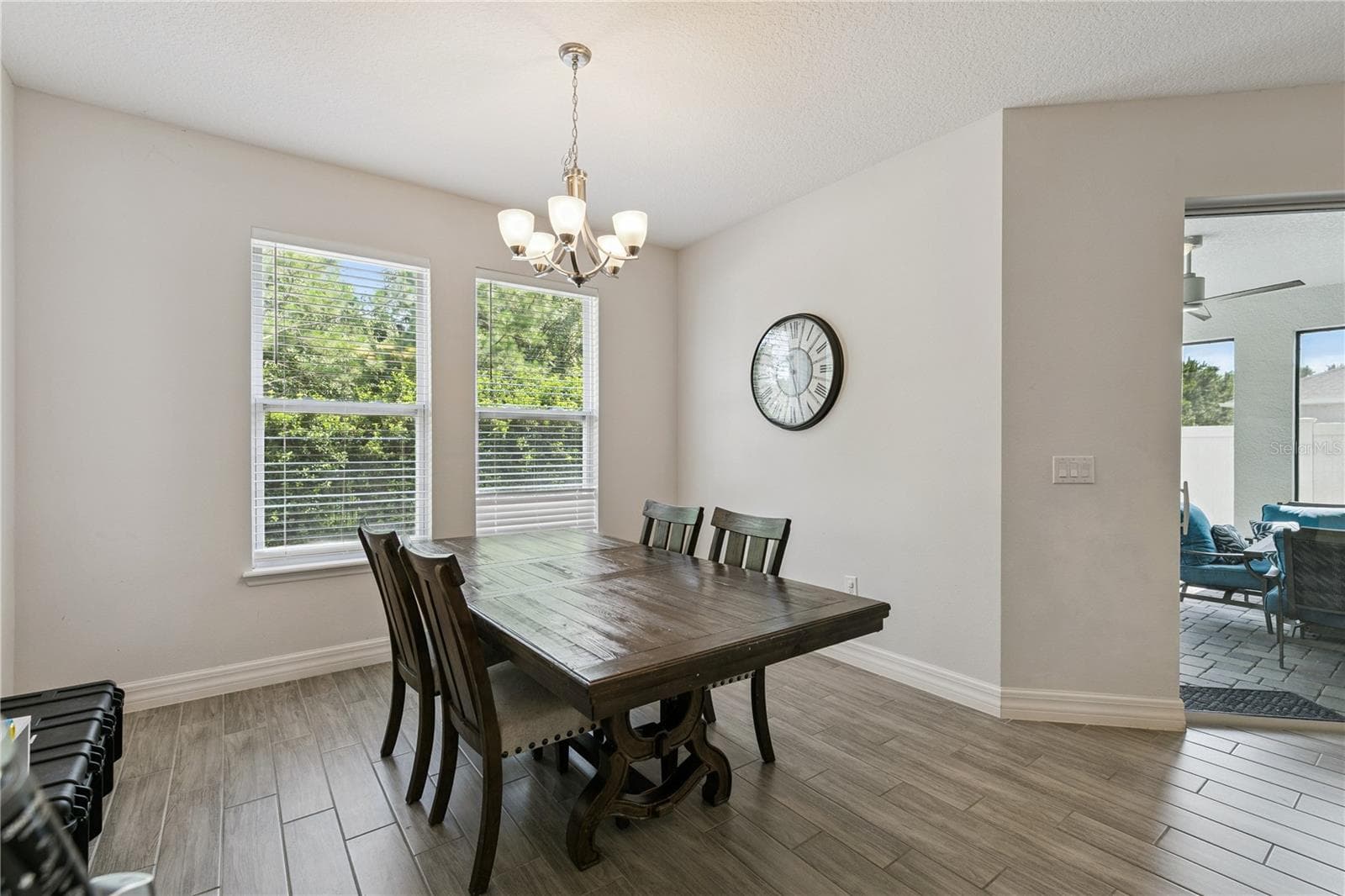 1096 WOOD DALE CIRCLE — photo 11 of 45