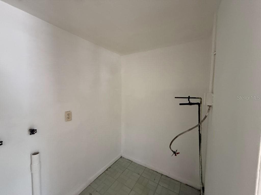 1134 ENGMAN STREET — photo 13 of 31