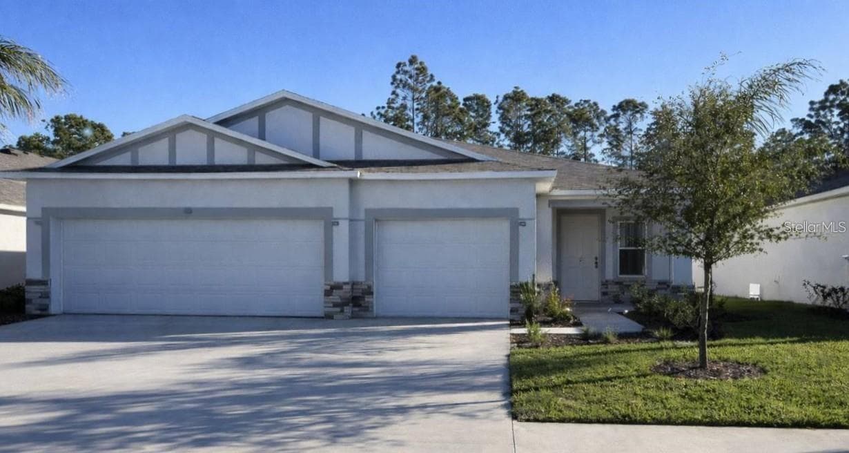 1927 TRAVELERS PALM DRIVE — photo 1 of 38