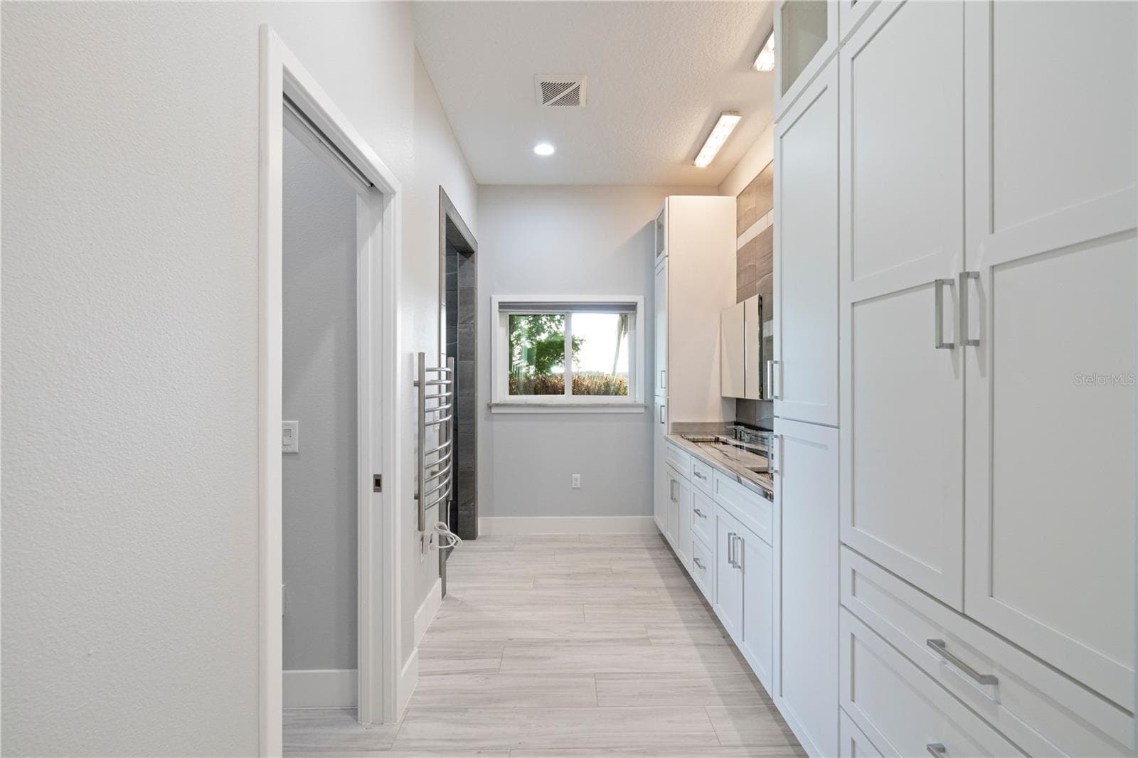 4931 DORA DRIVE — photo 33 of 98