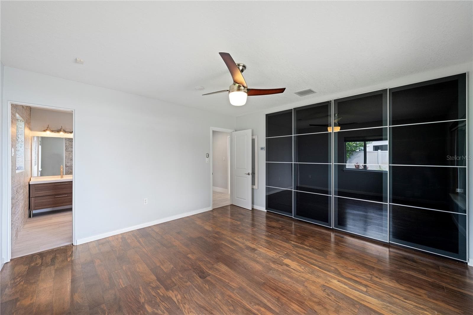 4931 DORA DRIVE — photo 45 of 98