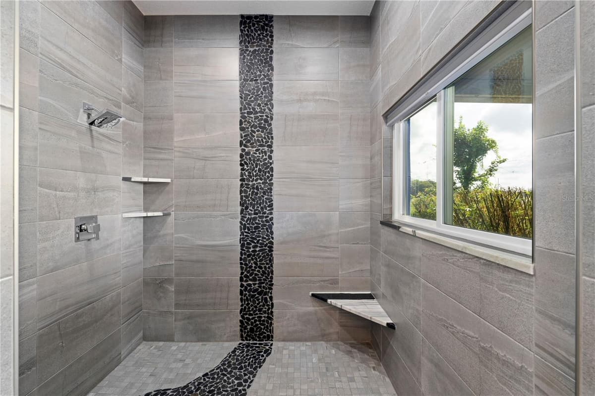 4931 DORA DRIVE — photo 36 of 98