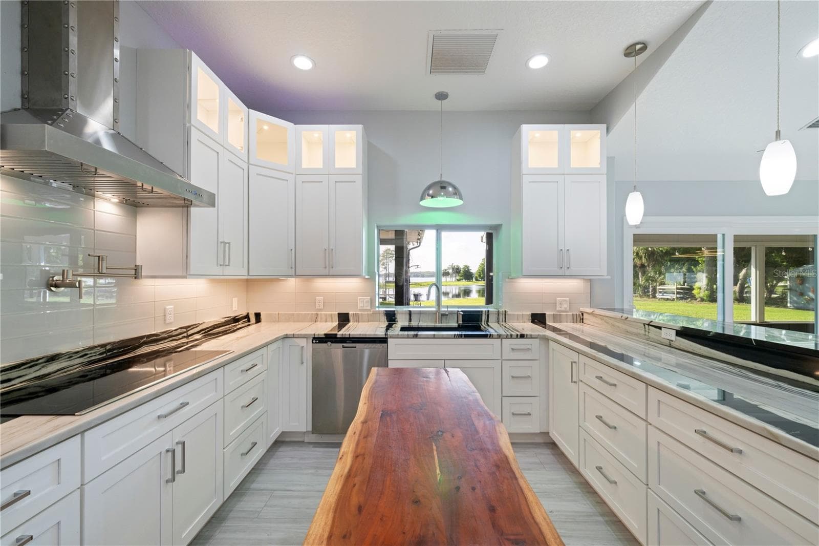 4931 DORA DRIVE — photo 17 of 98