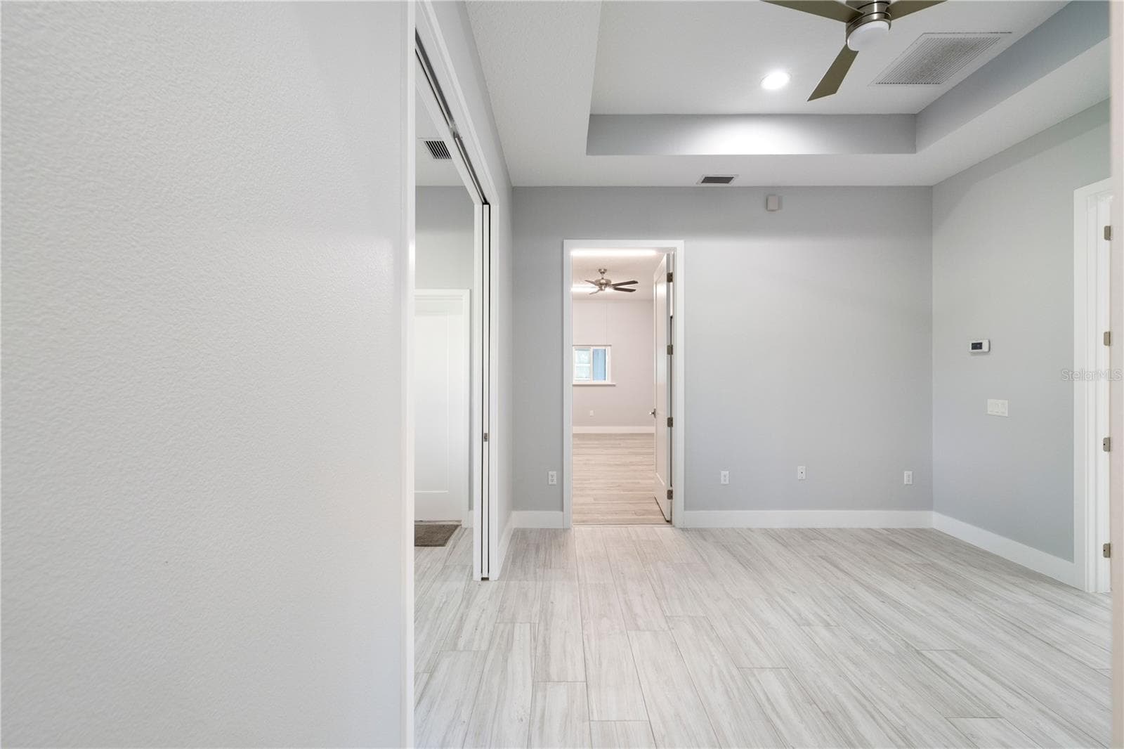 4931 DORA DRIVE — photo 24 of 98