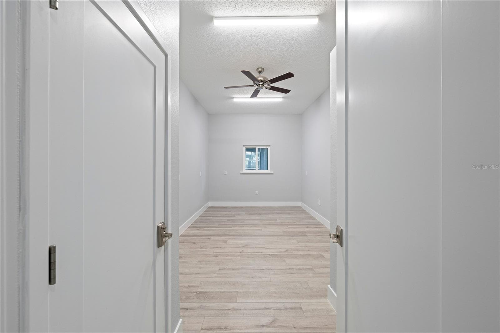 4931 DORA DRIVE — photo 41 of 98