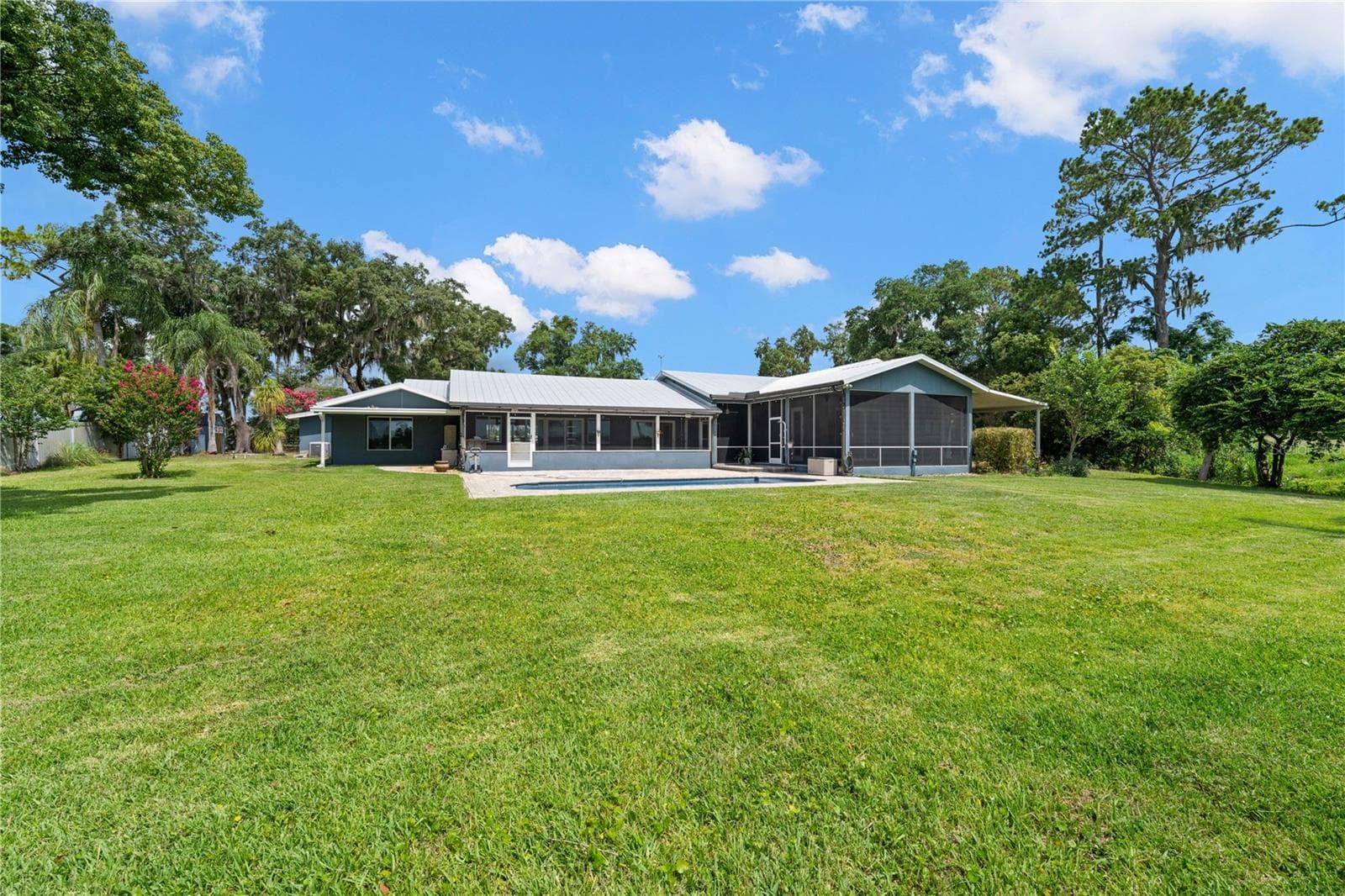 4931 DORA DRIVE — photo 77 of 98