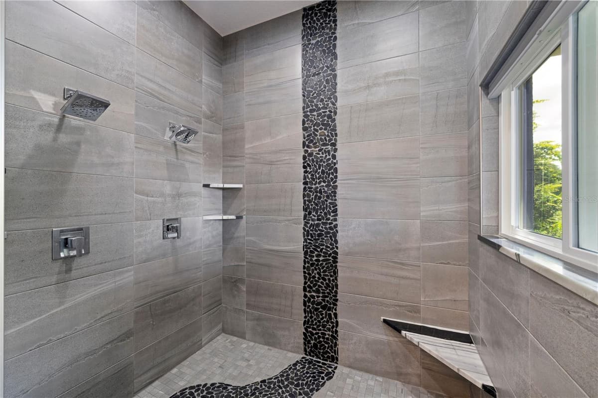 4931 DORA DRIVE — photo 37 of 98