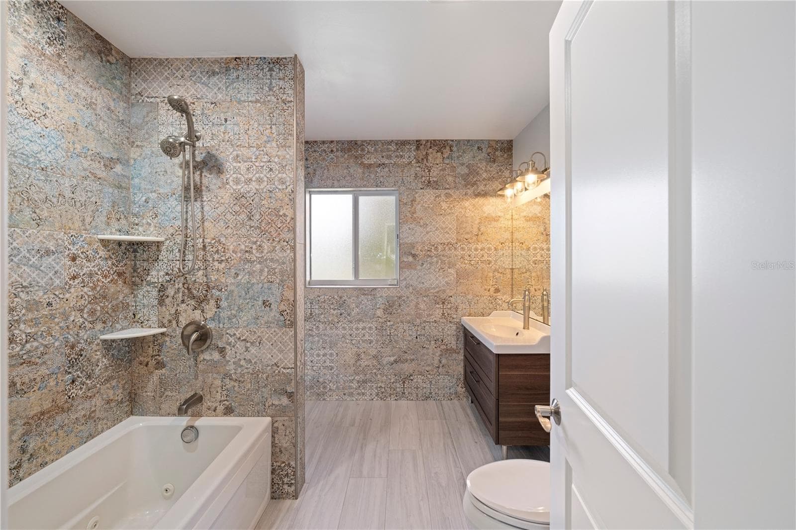4931 DORA DRIVE — photo 47 of 98