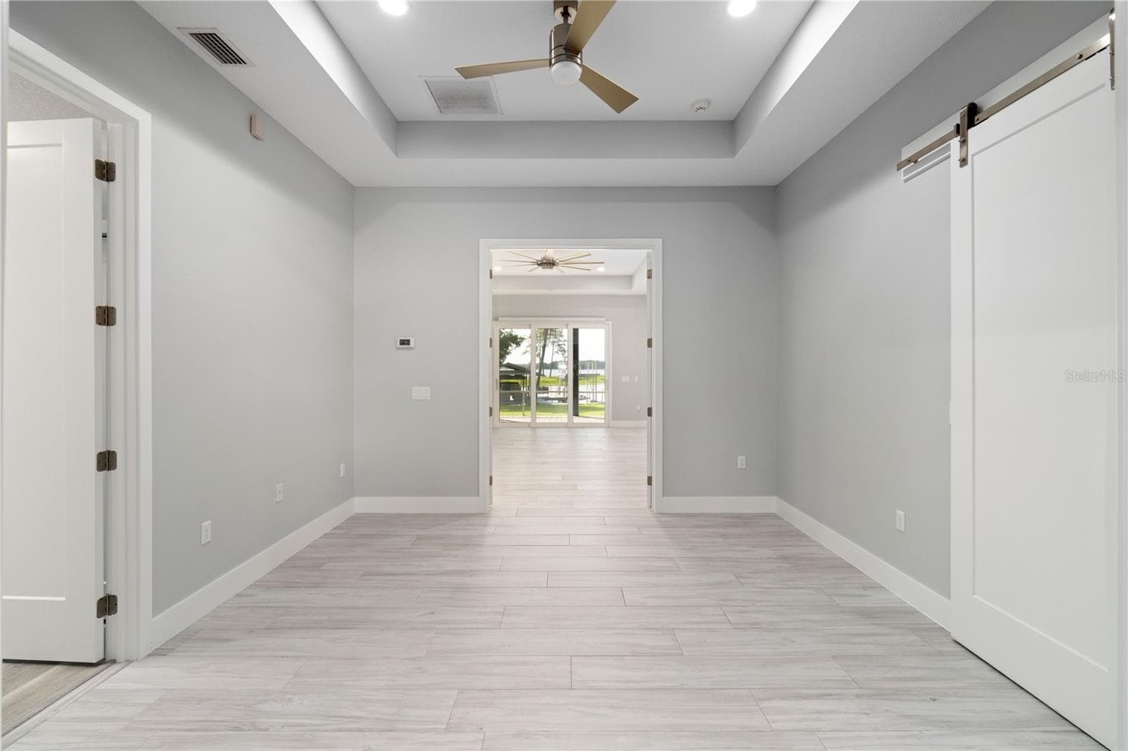 4931 DORA DRIVE — photo 29 of 98