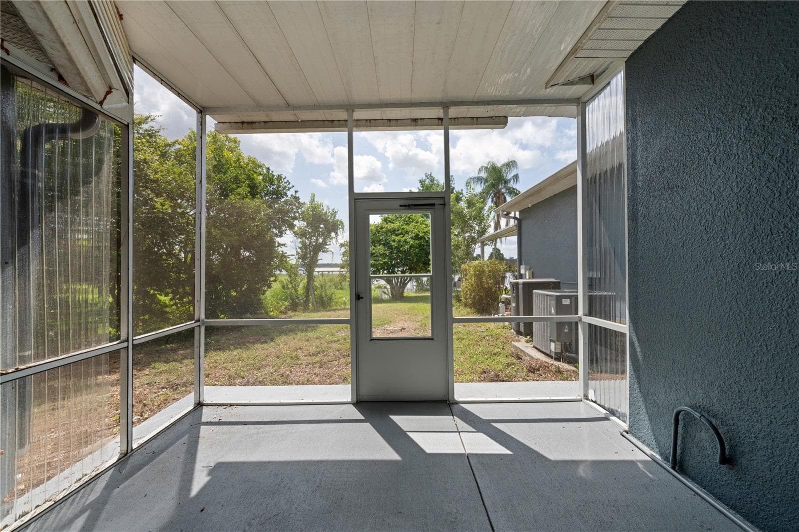 4931 DORA DRIVE — photo 66 of 98
