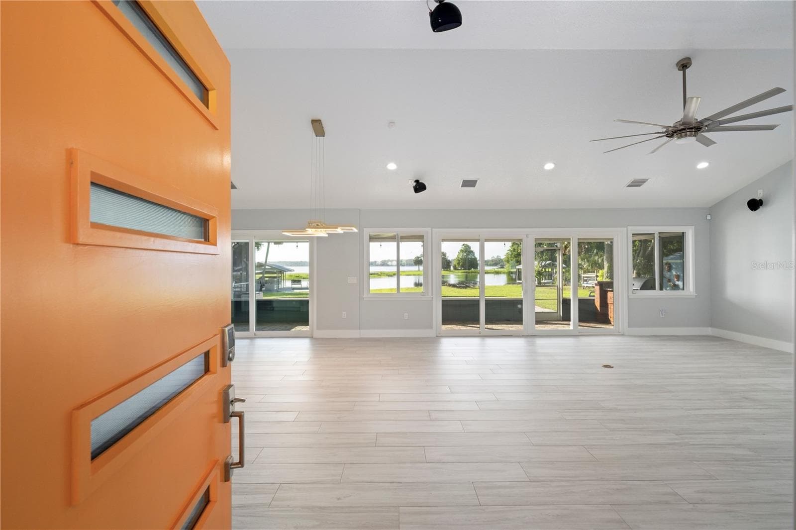 4931 DORA DRIVE — photo 8 of 98