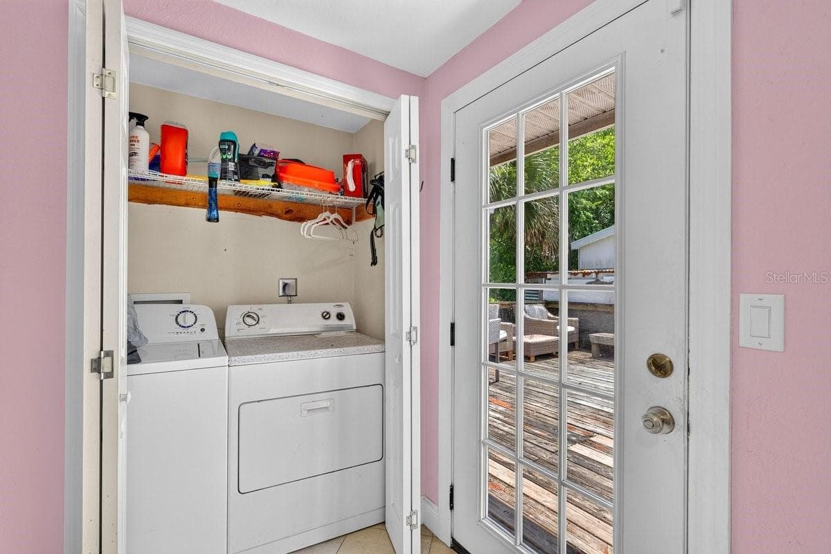 616 DORA STREET — photo 33 of 54