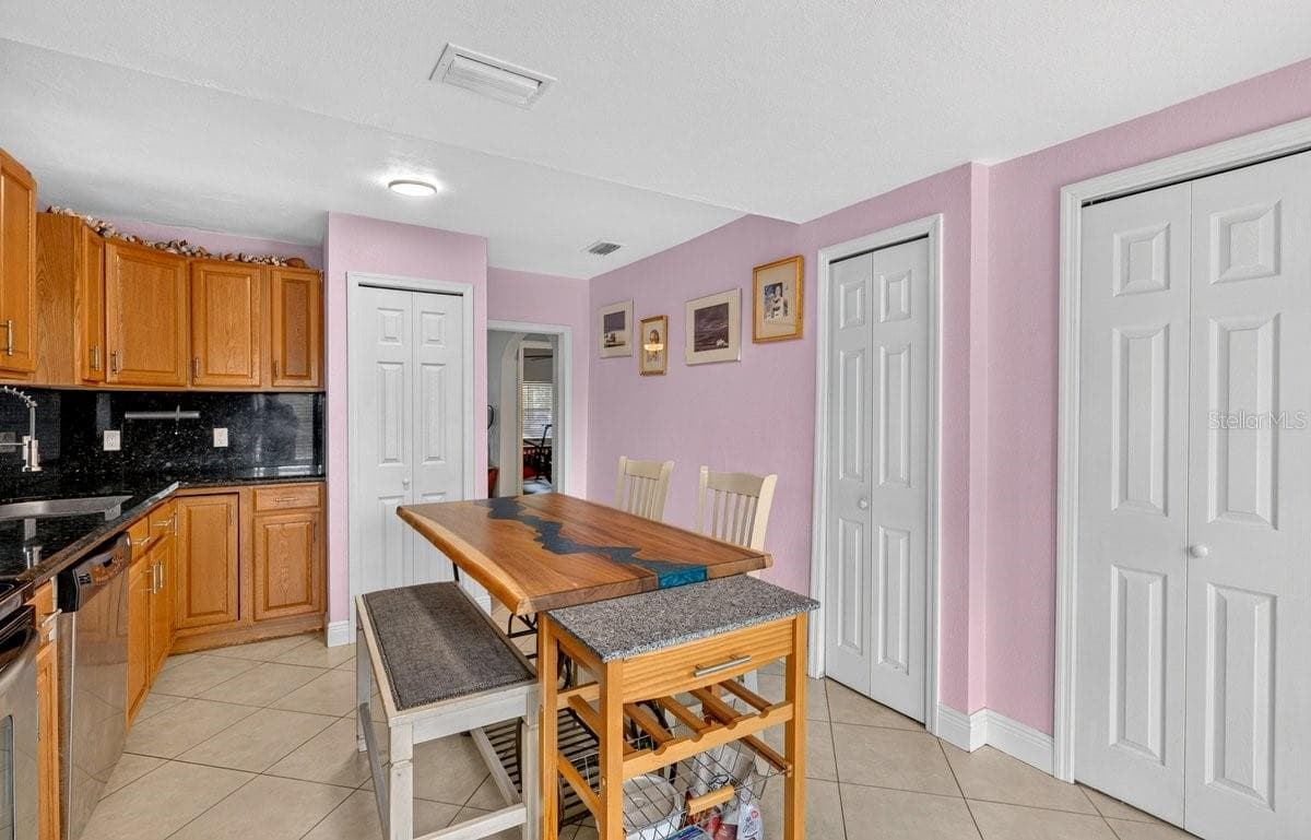616 DORA STREET — photo 19 of 54