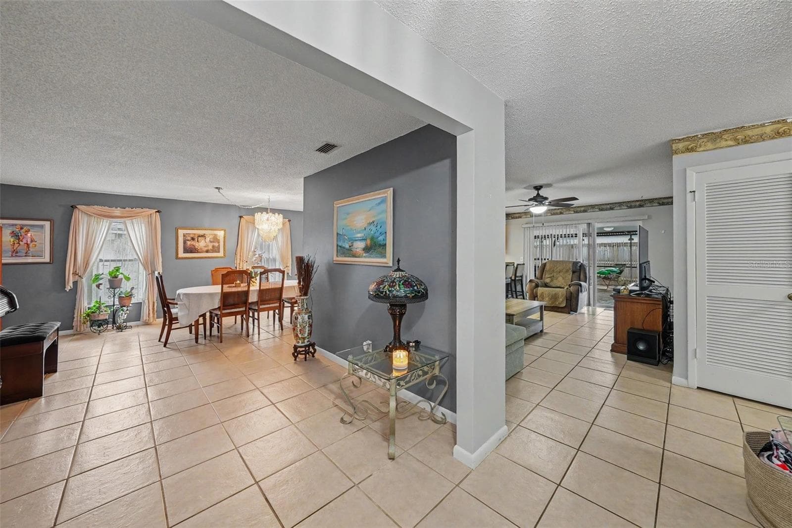 626 ROLLINGWOOD LANE — photo 4 of 38
