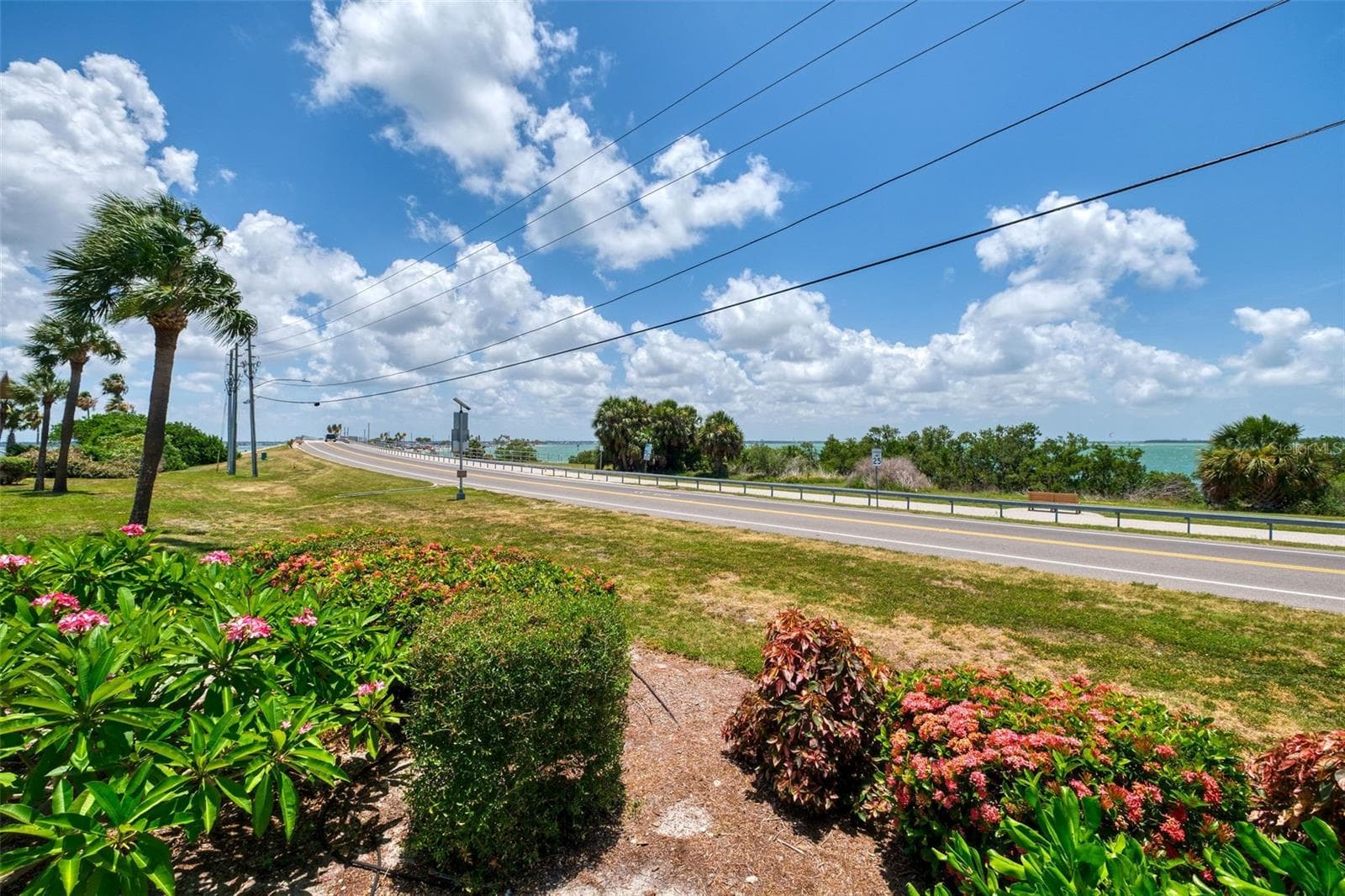 2 CAUSEWAY BOULEVARD — photo 31 of 54