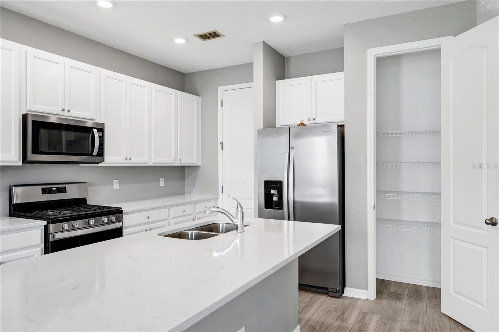 785 BENOI DRIVE — photo 16 of 63