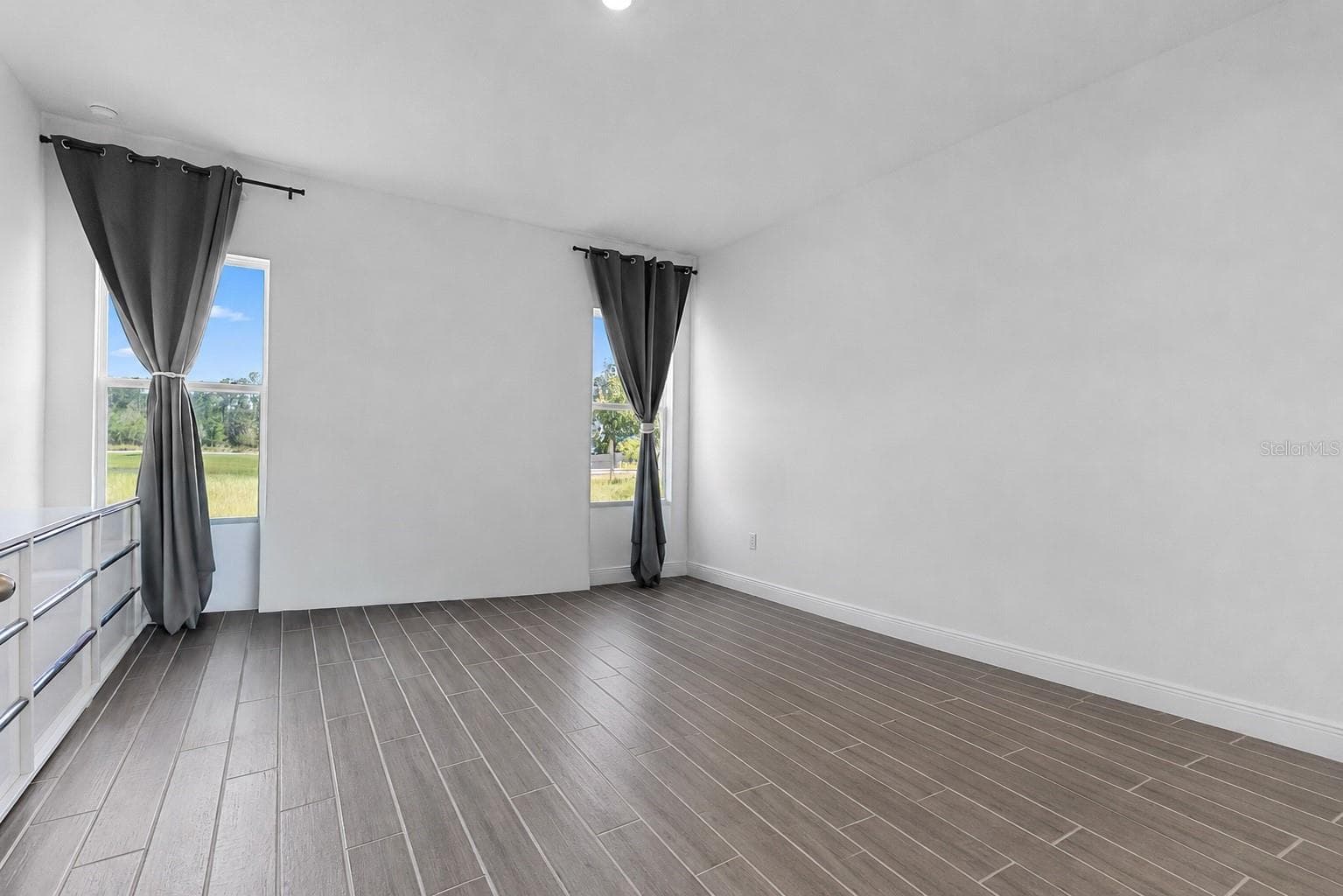 14422 CREST PALM AVENUE — photo 11 of 30
