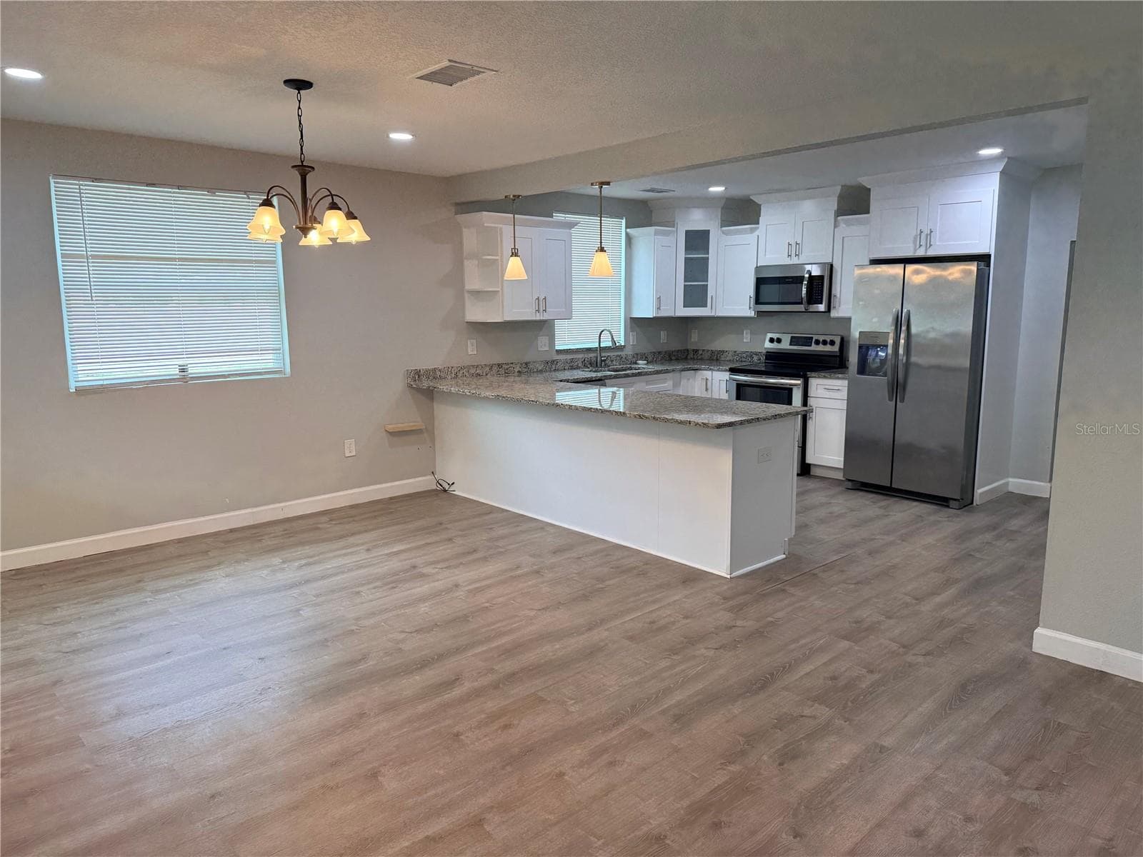 1002 BOUGAINVILLEA AVENUE — photo 7 of 28